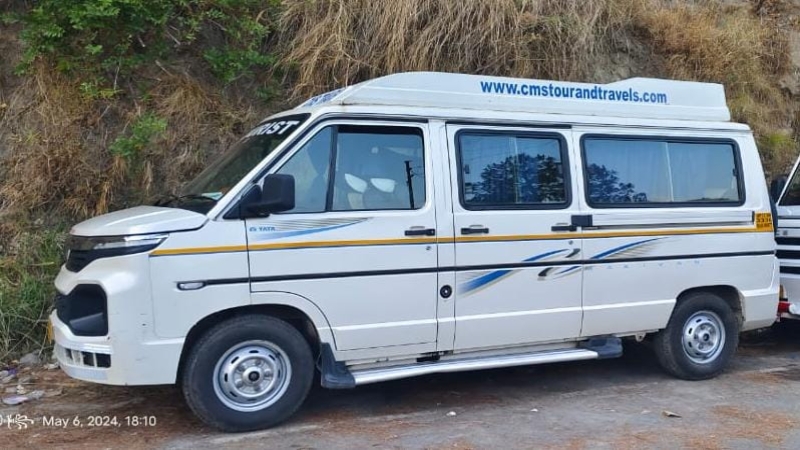9 seater tata winger