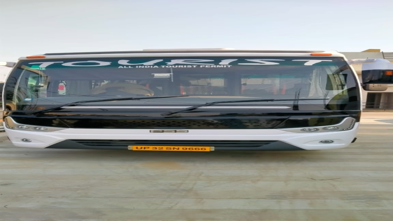 24 seater luxury mini Bus