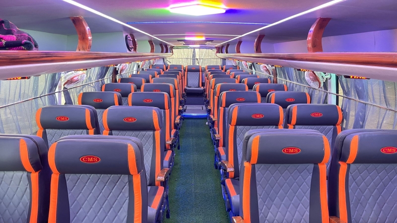 41 seater AC luxury bus