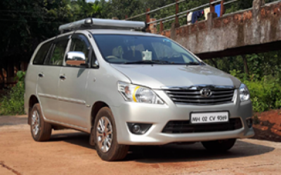 Best Innova Crysta Cab hire in Lucknow